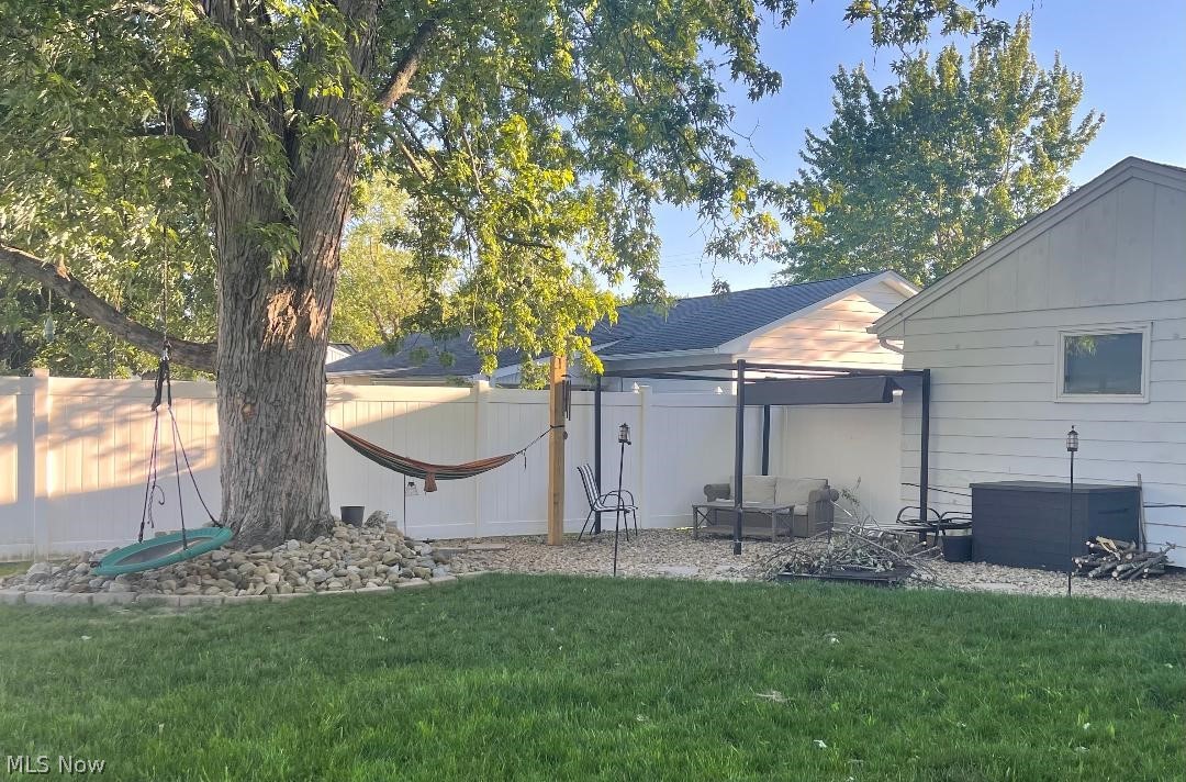 230 S Elm Jefferson OH 44047