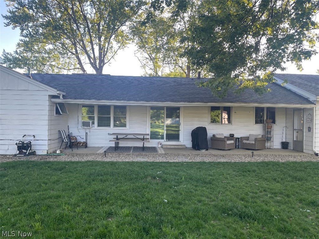 230 S Elm Jefferson OH 44047