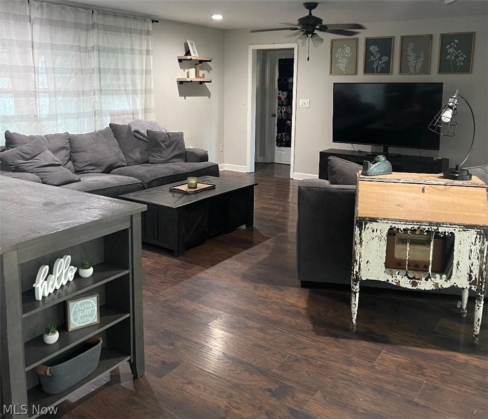 230 S Elm Jefferson OH 44047