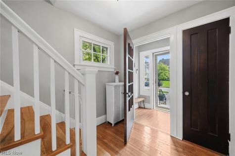 3141 Coleridge Road Cleveland Heights OH 44118