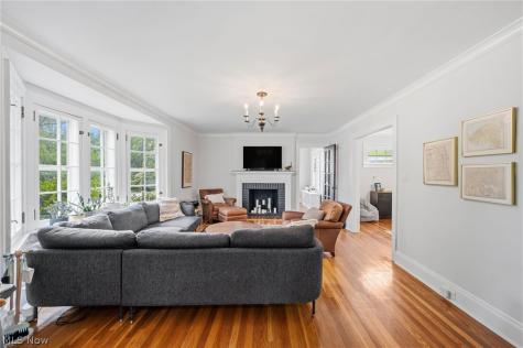 3141 Coleridge Road Cleveland Heights OH 44118