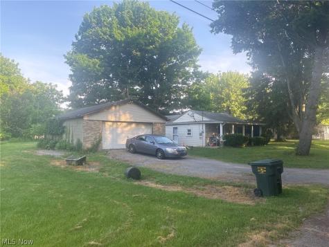 5144 Ford Street Louisville OH 44641