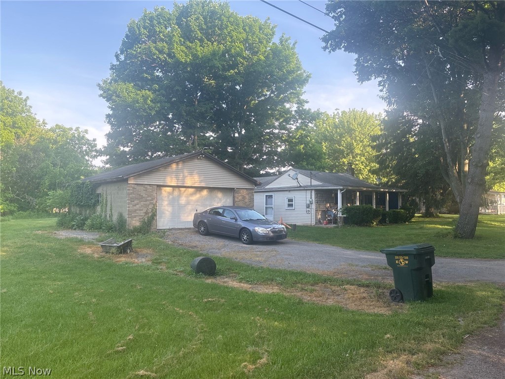 5144 Ford Street Louisville OH 44641