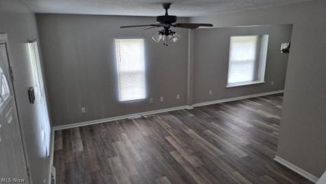 589 Highland Avenue Barberton OH 44203