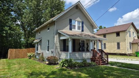 589 Highland Avenue Barberton OH 44203