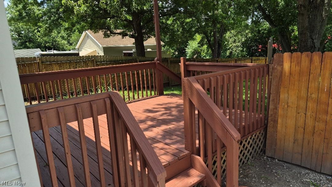 589 Highland Avenue Barberton OH 44203