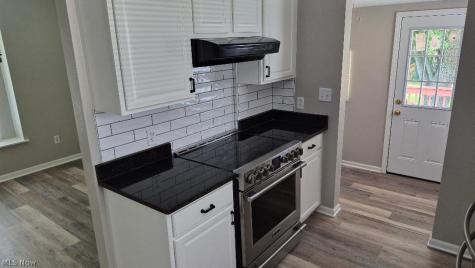 589 Highland Avenue Barberton OH 44203