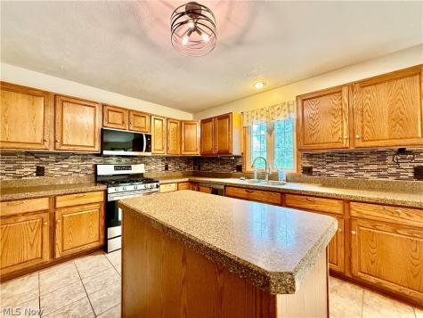 3076 Ravineview Circle Stow OH 44224