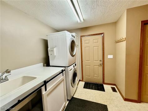 3076 Ravineview Circle Stow OH 44224