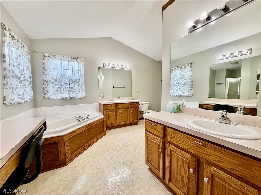 3076 Ravineview Circle Stow OH 44224