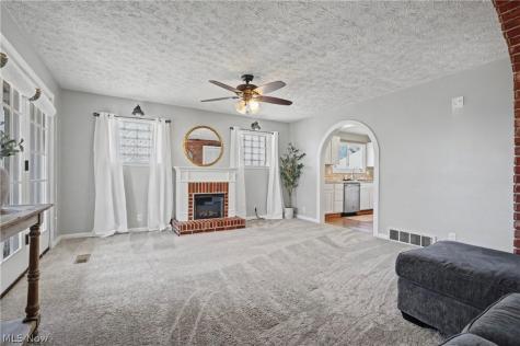 801 Chaffin Road Akron OH 44306