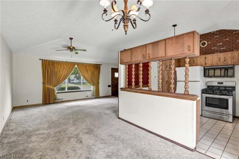 7704 Howard Street Parma OH 44134