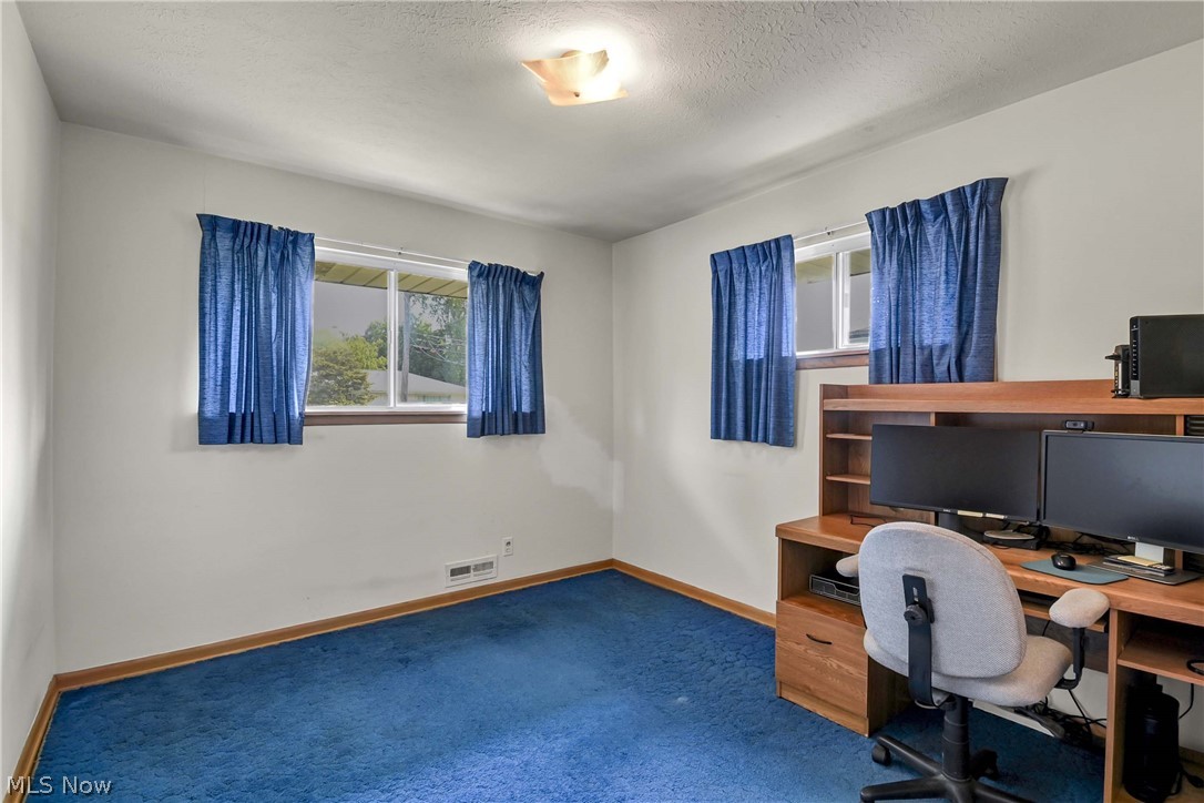7704 Howard Street Parma OH 44134