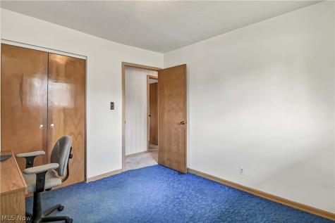 7704 Howard Street Parma OH 44134
