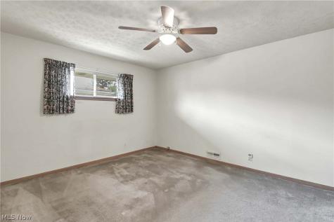 7704 Howard Street Parma OH 44134