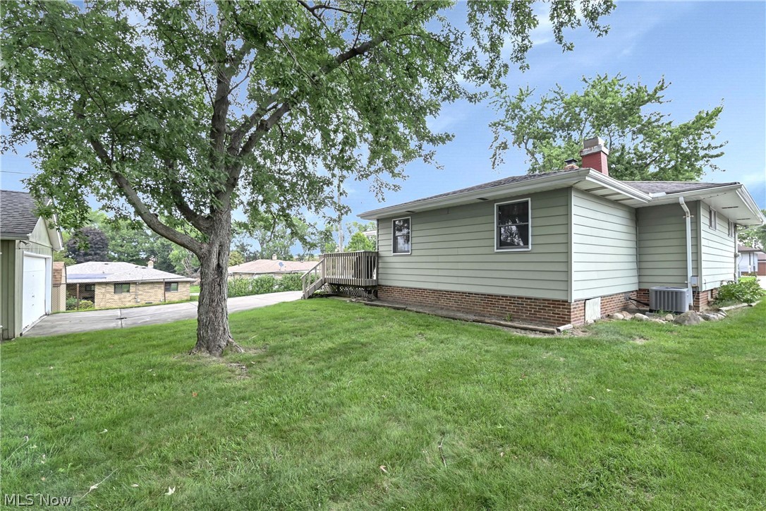 7704 Howard Street Parma OH 44134
