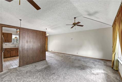 7704 Howard Street Parma OH 44134