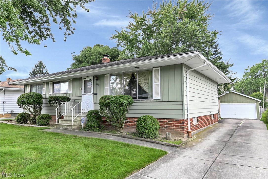 7704 Howard Street Parma OH 44134