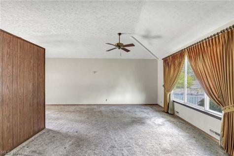7704 Howard Street Parma OH 44134