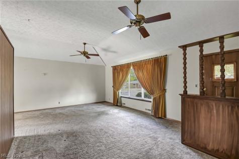 7704 Howard Street Parma OH 44134