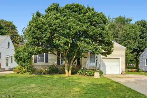 1628 Parker Drive Mayfield Heights OH 44124