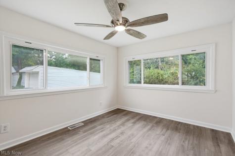 1628 Parker Drive Mayfield Heights OH 44124