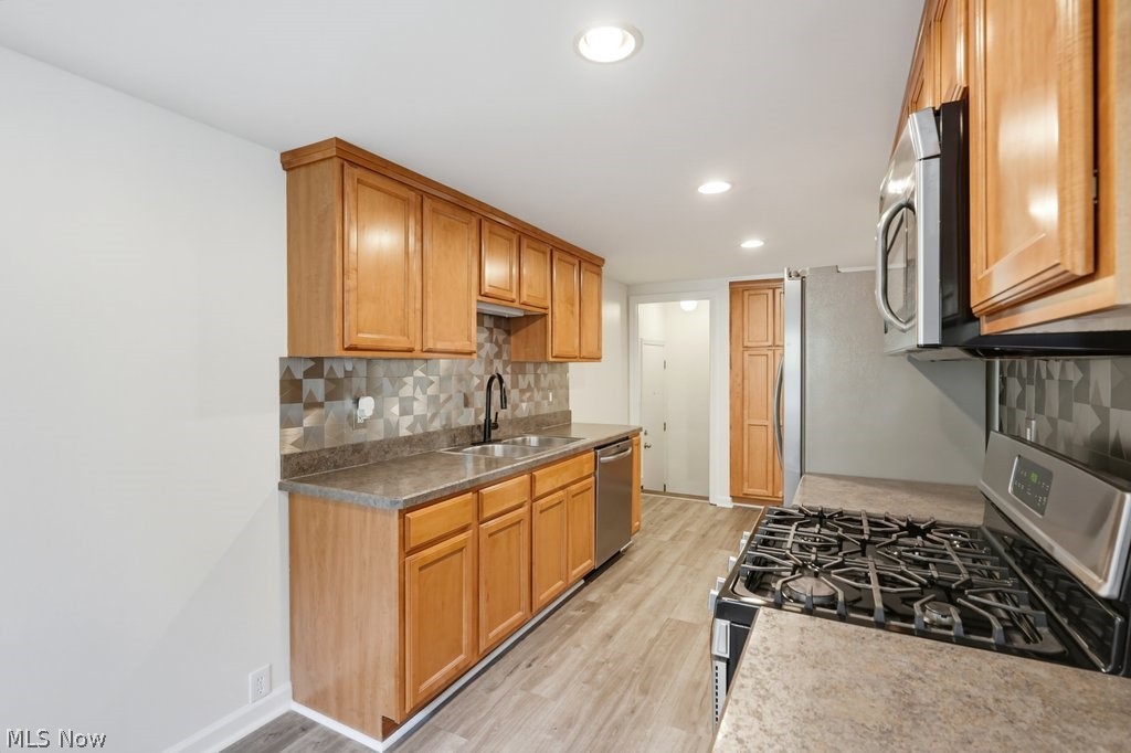 1628 Parker Drive Mayfield Heights OH 44124