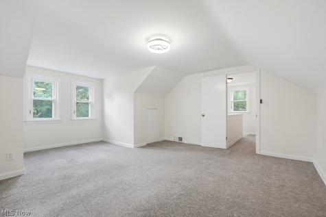1628 Parker Drive Mayfield Heights OH 44124