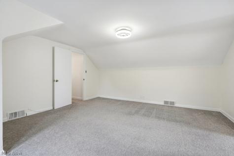 1628 Parker Drive Mayfield Heights OH 44124