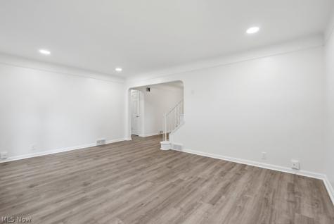 1628 Parker Drive Mayfield Heights OH 44124