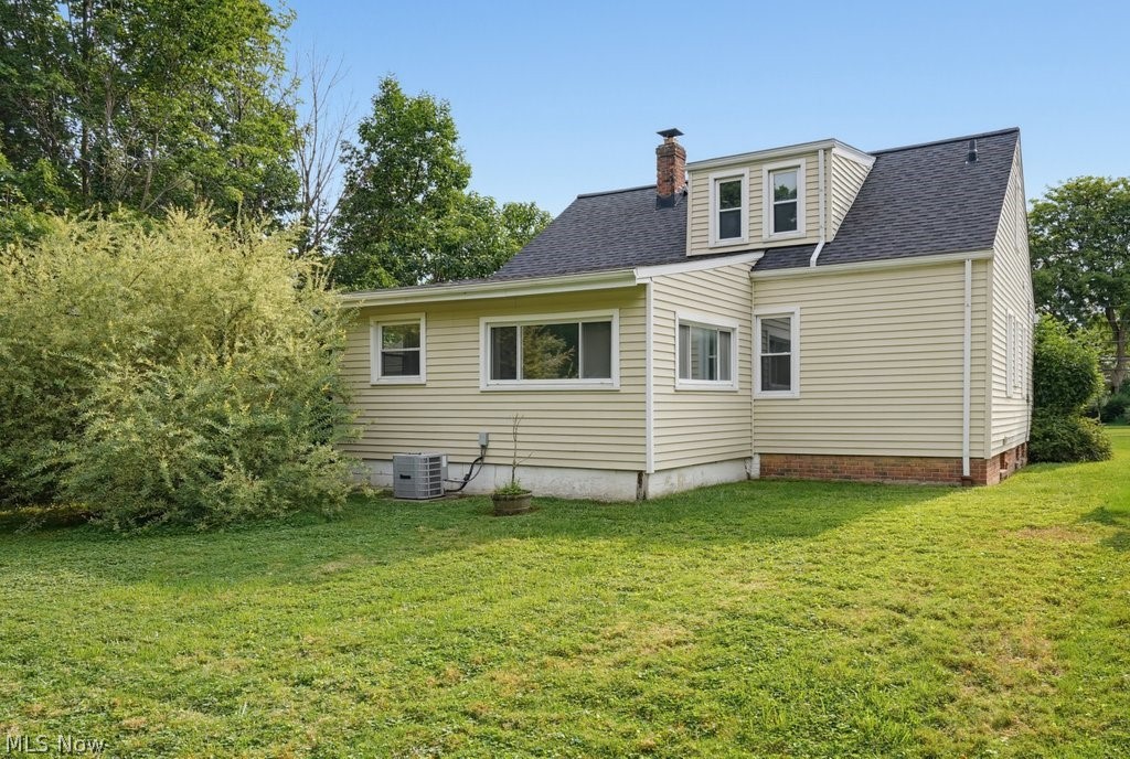 1628 Parker Drive Mayfield Heights OH 44124