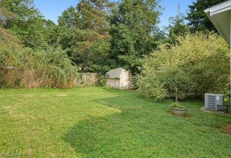 1628 Parker Drive Mayfield Heights OH 44124