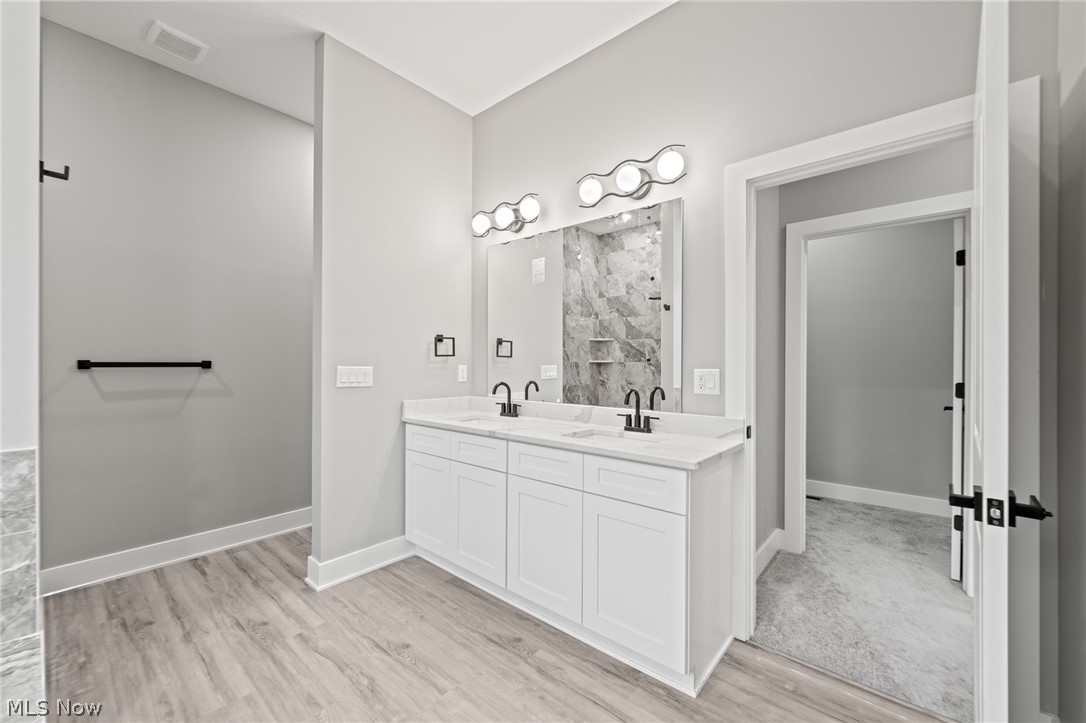 Sl Ameer Drive Oakwood Village OH 44146