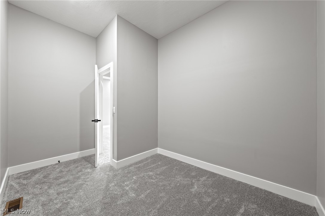 Sl Ameer Drive Oakwood Village OH 44146