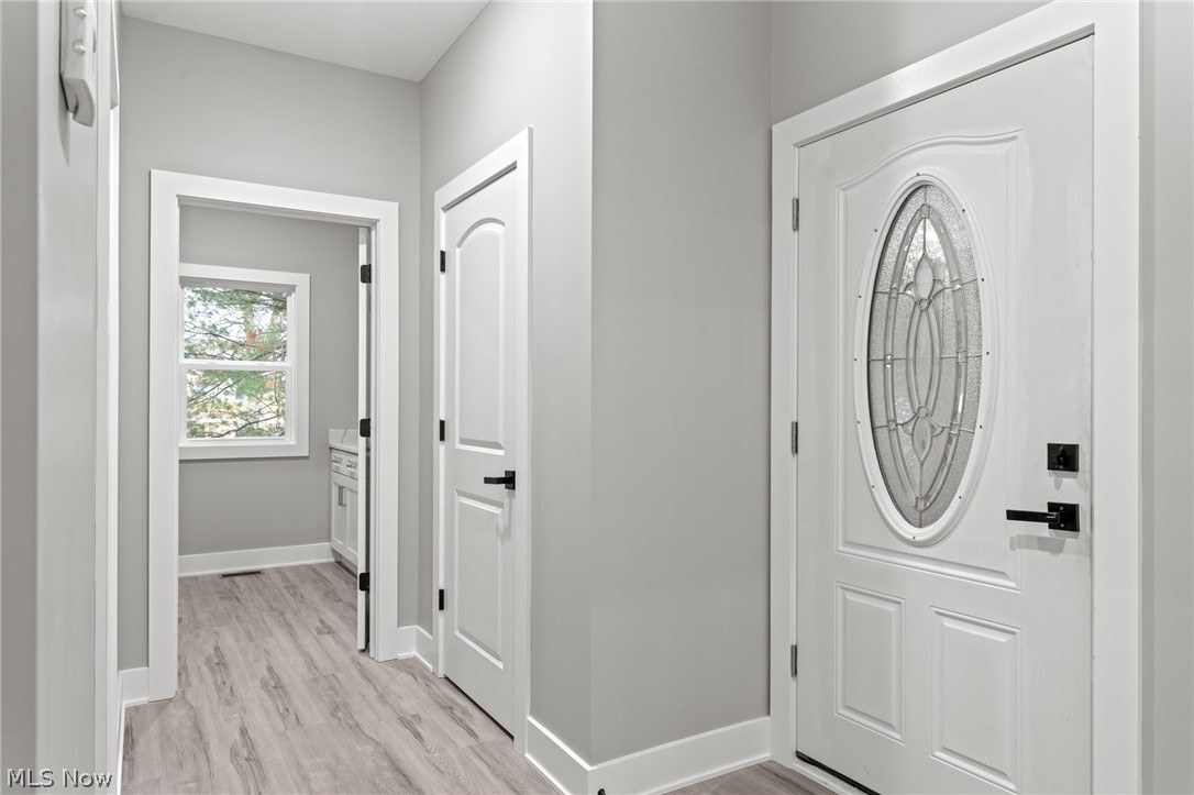 Sl Ameer Drive Oakwood Village OH 44146