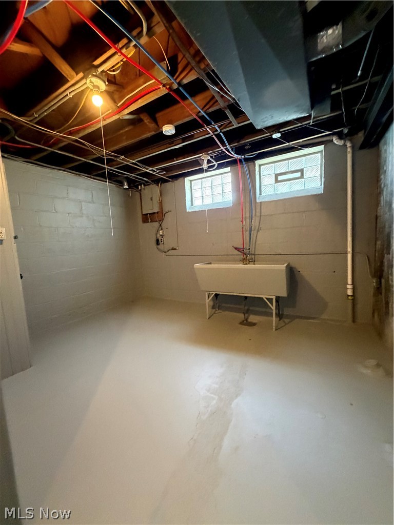 230 E 211th Street Euclid OH 44123