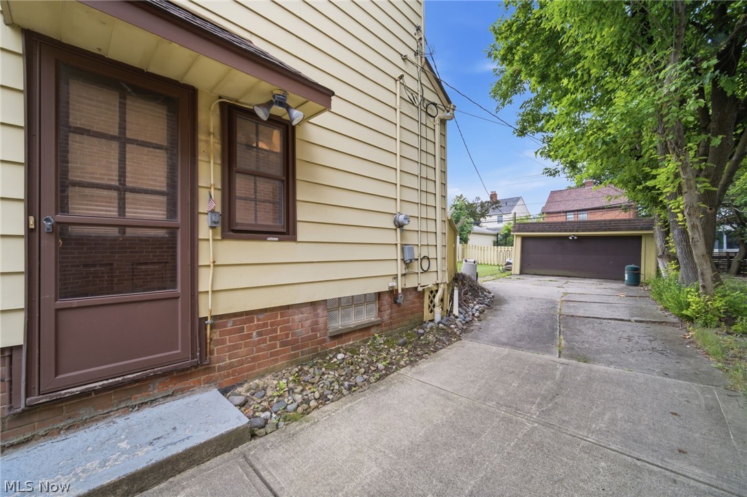 4394 Baintree Road University Heights OH 44118
