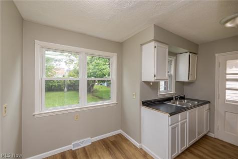 5167 Philip Avenue Maple Heights OH 44137