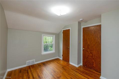 5167 Philip Avenue Maple Heights OH 44137