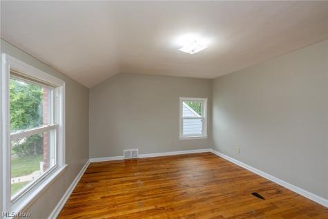 5167 Philip Avenue Maple Heights OH 44137