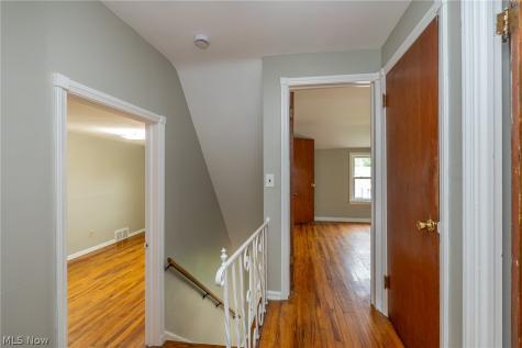 5167 Philip Avenue Maple Heights OH 44137