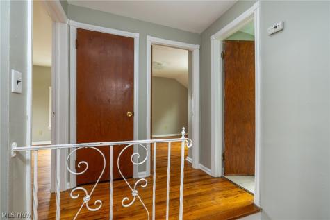 5167 Philip Avenue Maple Heights OH 44137