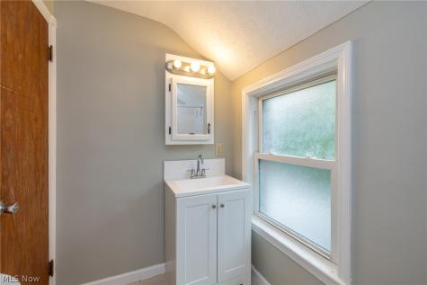 5167 Philip Avenue Maple Heights OH 44137
