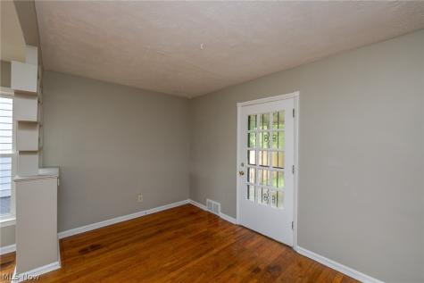 5167 Philip Avenue Maple Heights OH 44137