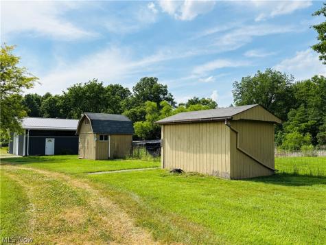 8591 Crow Road Litchfield OH 44253