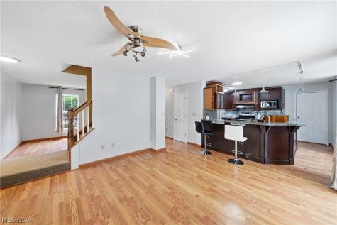 1970 Cherrywood Lane Akron OH 44312