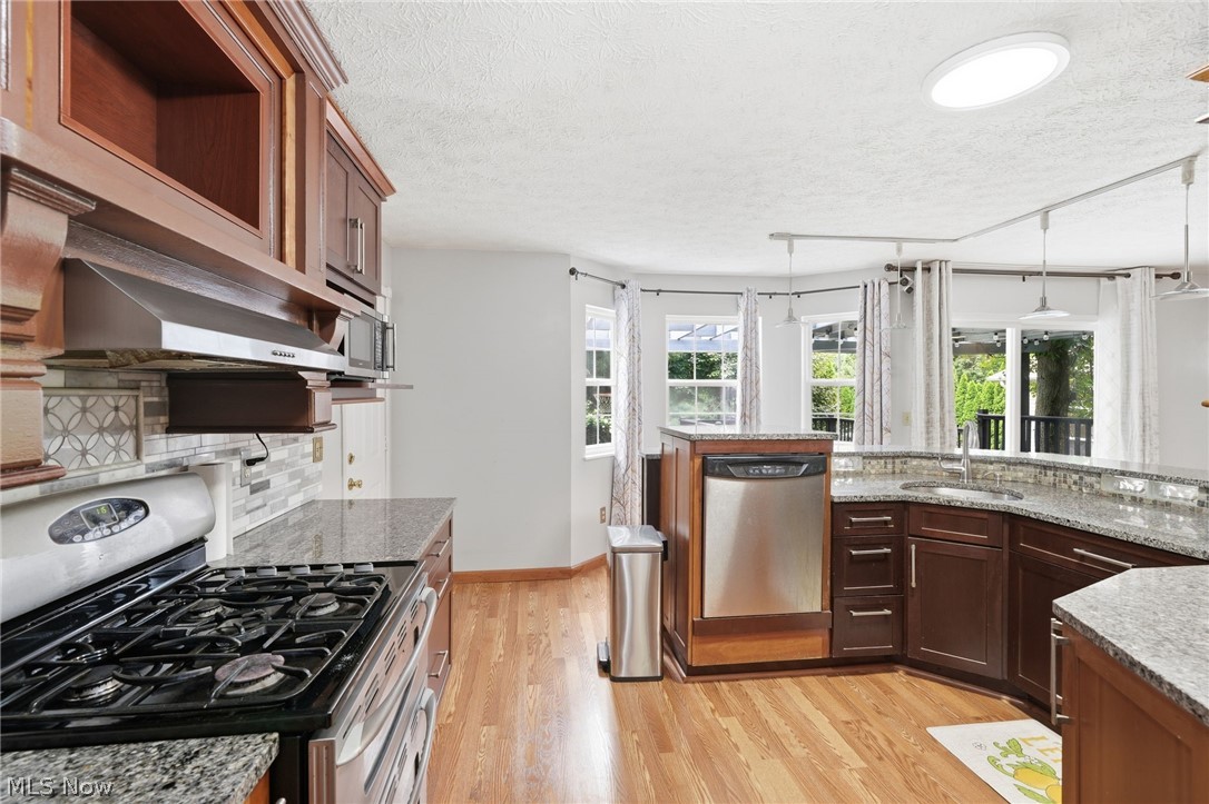 1970 Cherrywood Lane Akron OH 44312