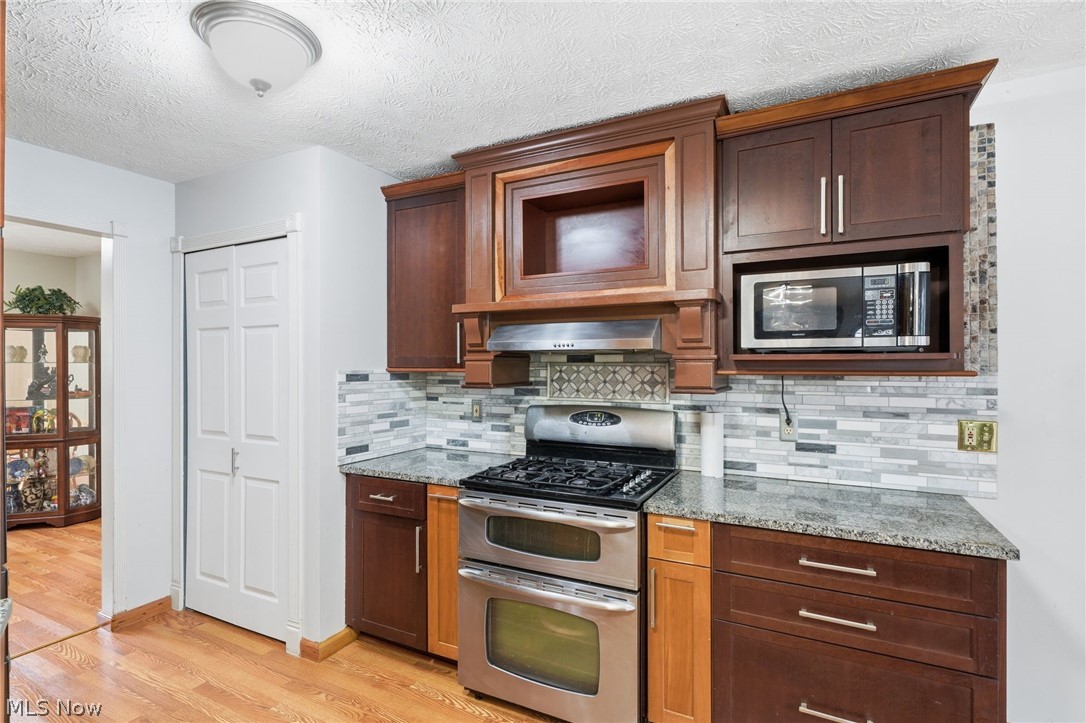 1970 Cherrywood Lane Akron OH 44312