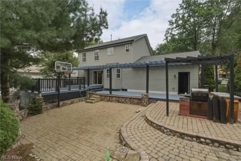 1970 Cherrywood Lane Akron OH 44312