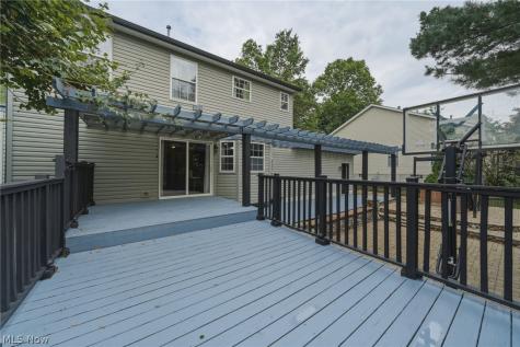 1970 Cherrywood Lane Akron OH 44312